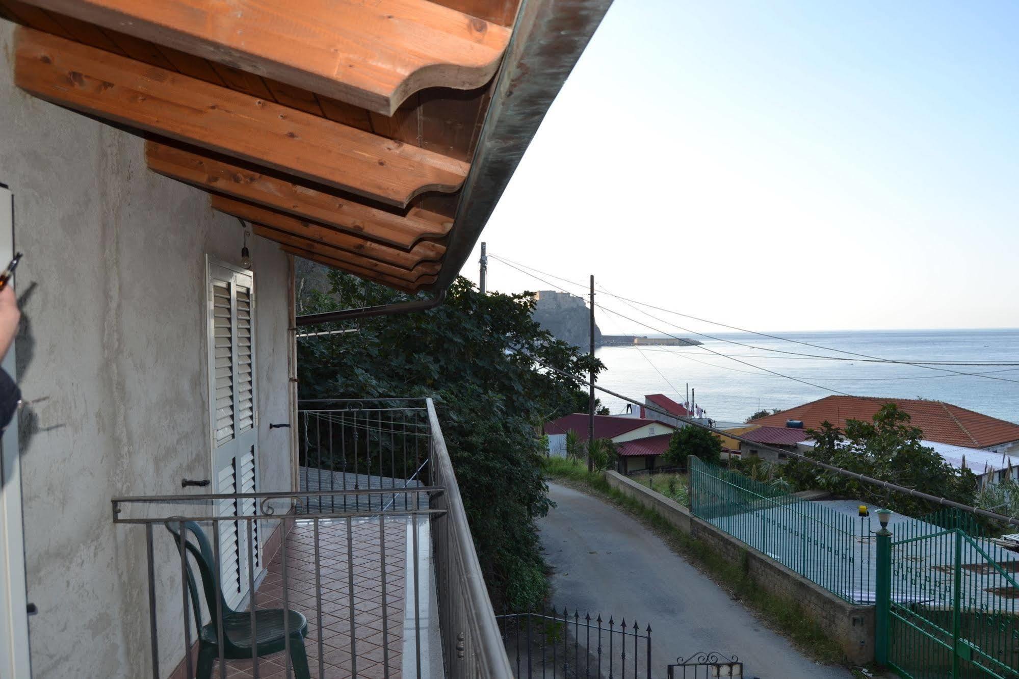 B&B Villa Chianalea Scilla Eksteriør billede